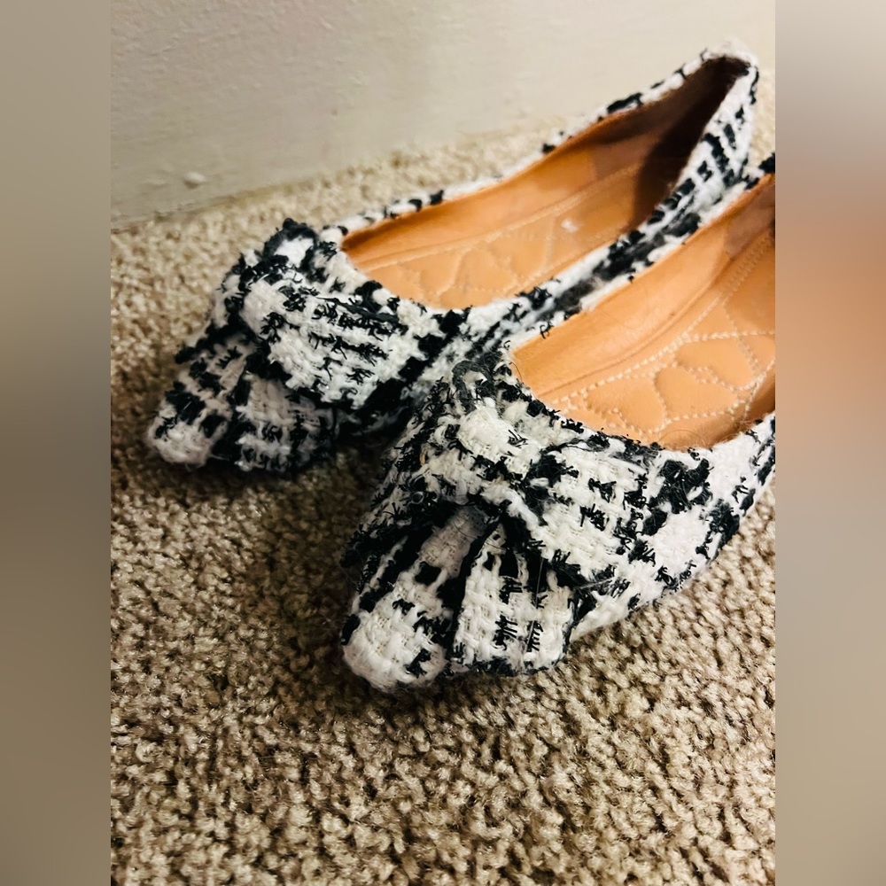 Brand New flat shoes size 38 EU 7.5 US